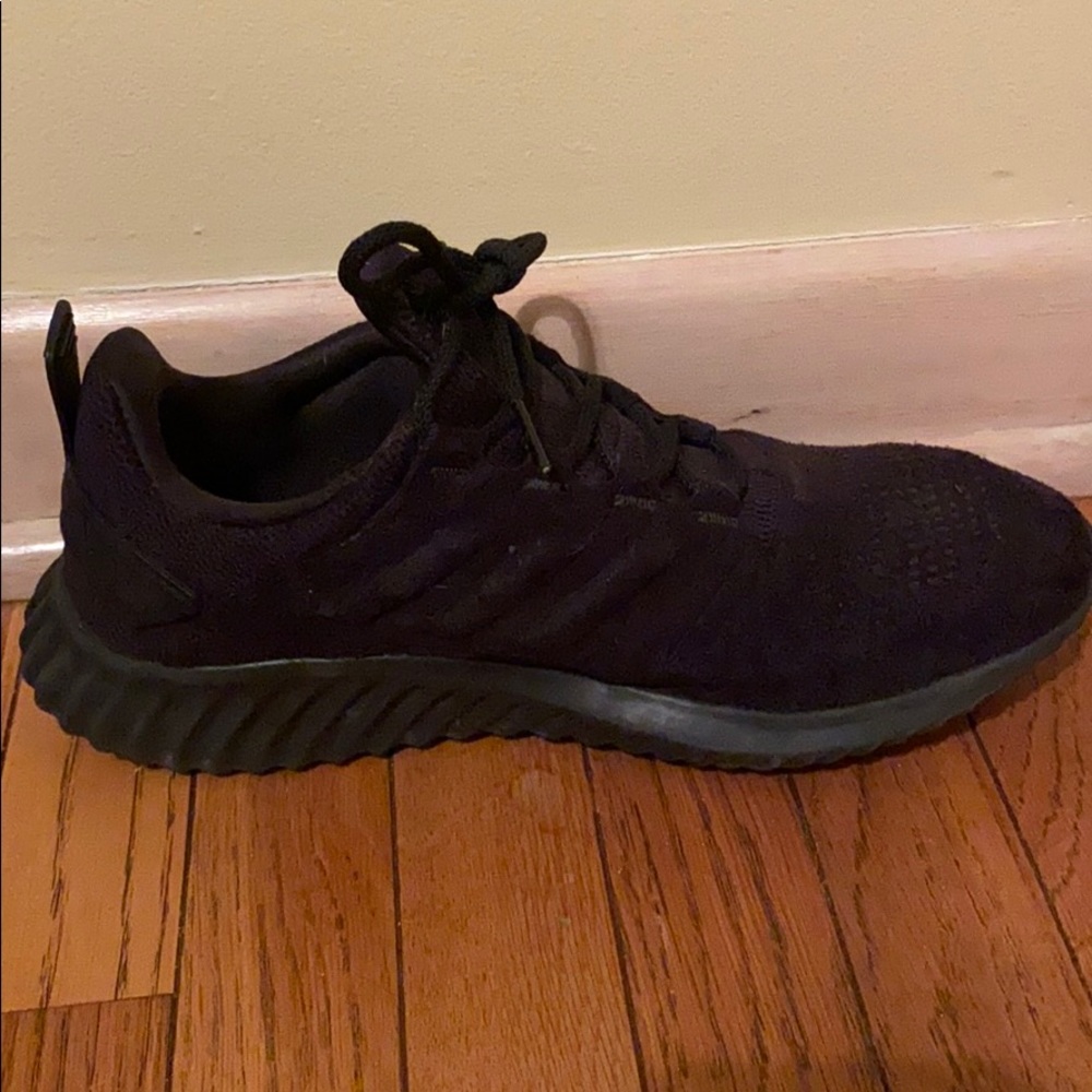 Adidas bounce youth shoes